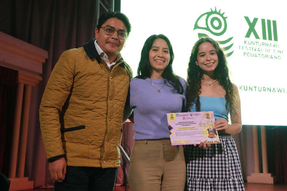 Reconocimiento Alumni FADCOM ESPOL